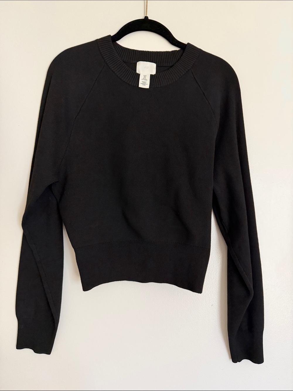 H&M Black Women's Crewneck Sweater Top